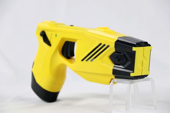 kaufen HUSHA Kompakte leichte elektrische Schlagvorrichtung mit 55KV Ausgangsspannung und IP57 Wasserdichtheit für Strafverfolgungsbehörden Online-Herstellung